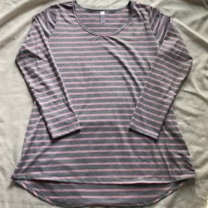 Lularoe Lynnae long sleeved tee